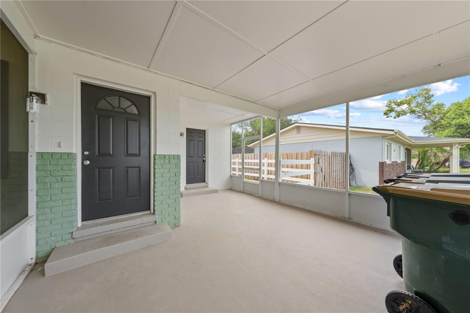 224 California Ave Property Photo 31