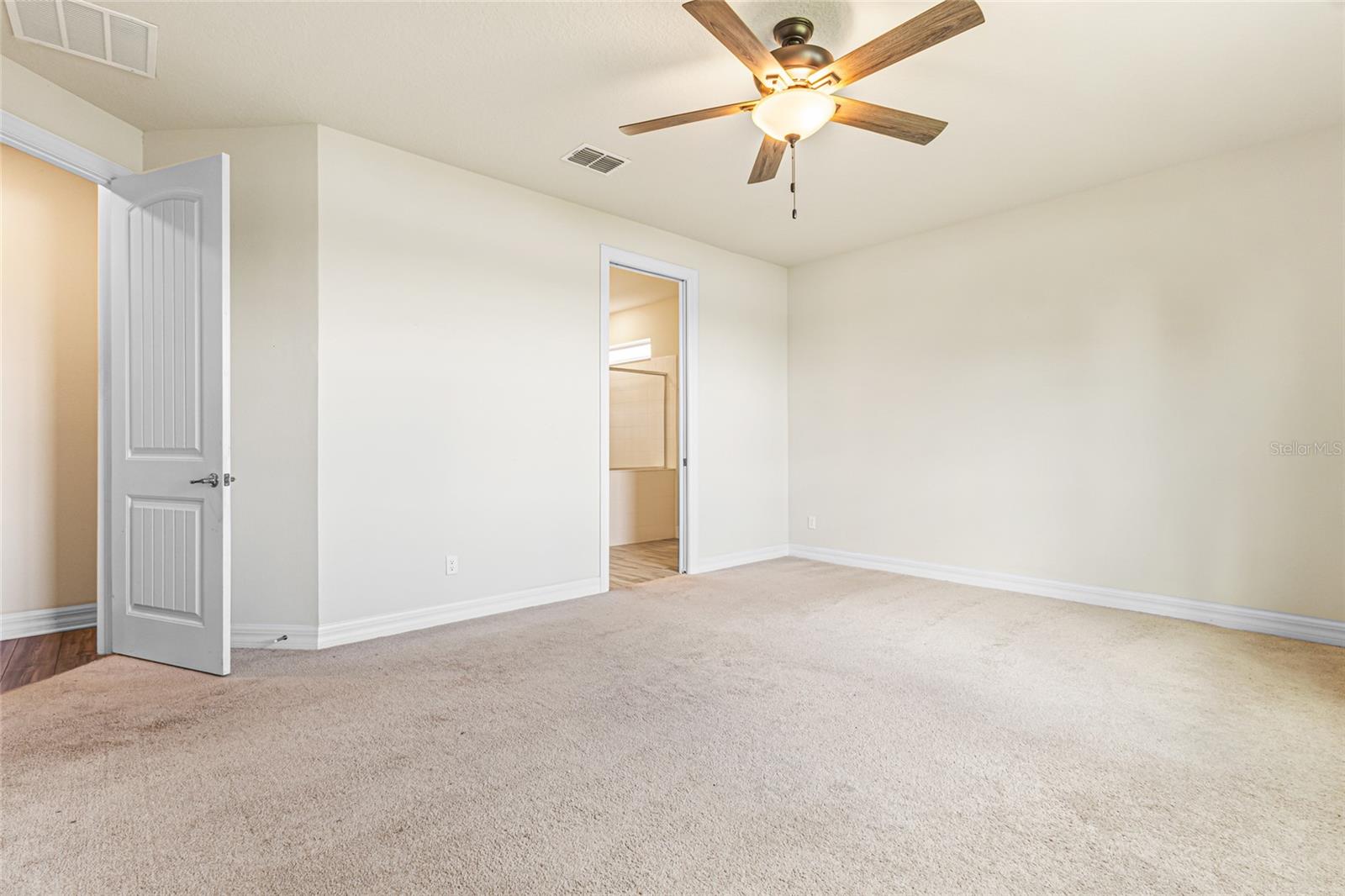 5517 Potenza Dr Property Photo 14