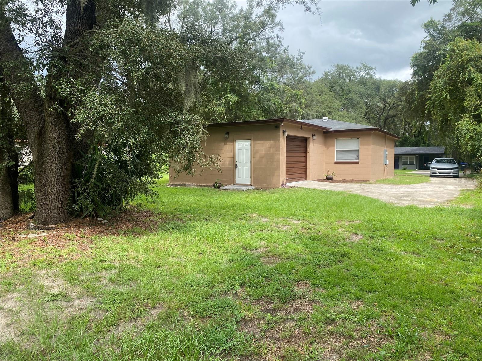 1608 Long Ln Property Photo 3