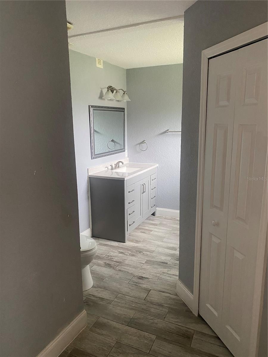 1608 Long Ln Property Photo 10