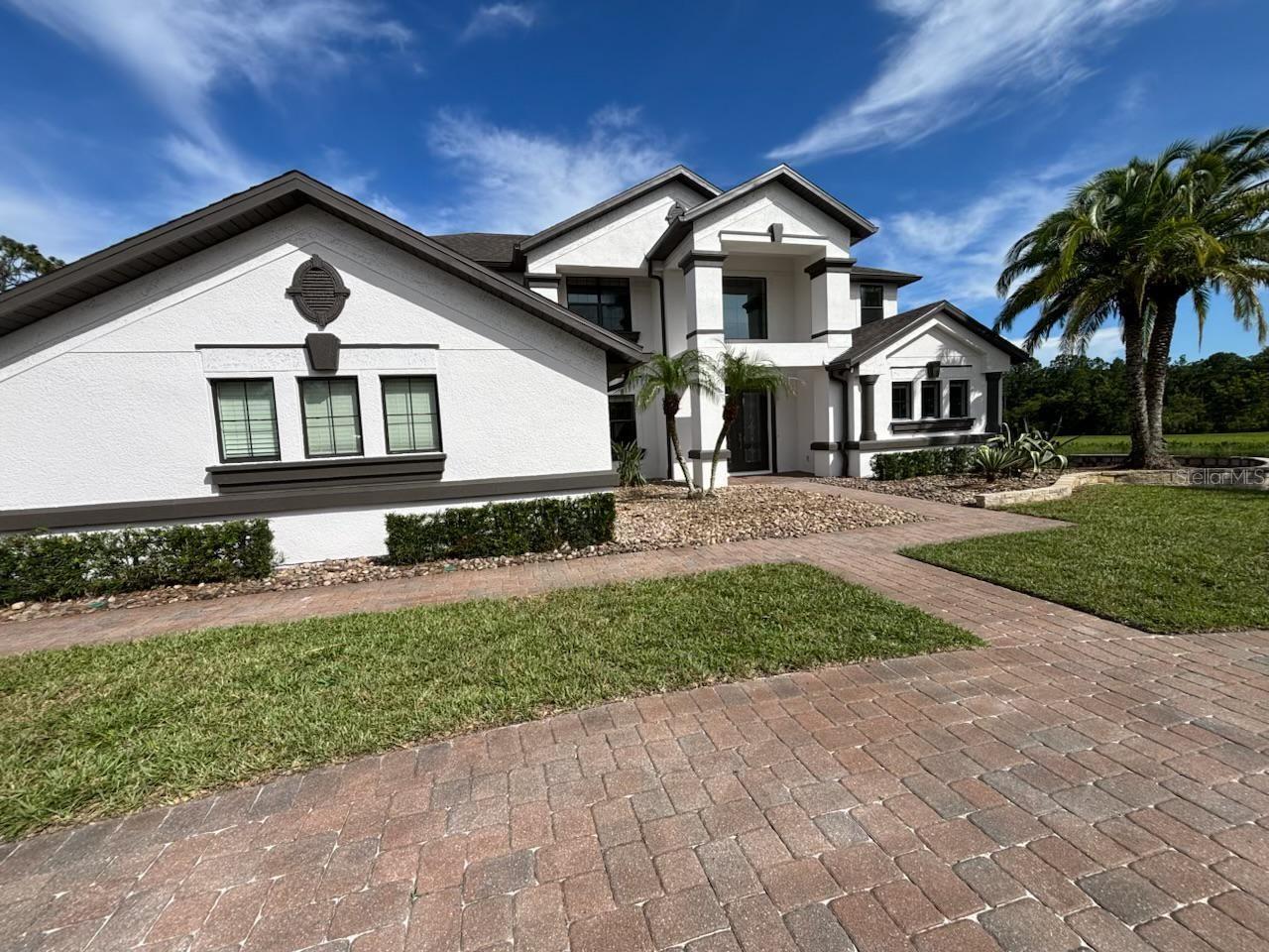 14333 Bella Ln Property Photo 3