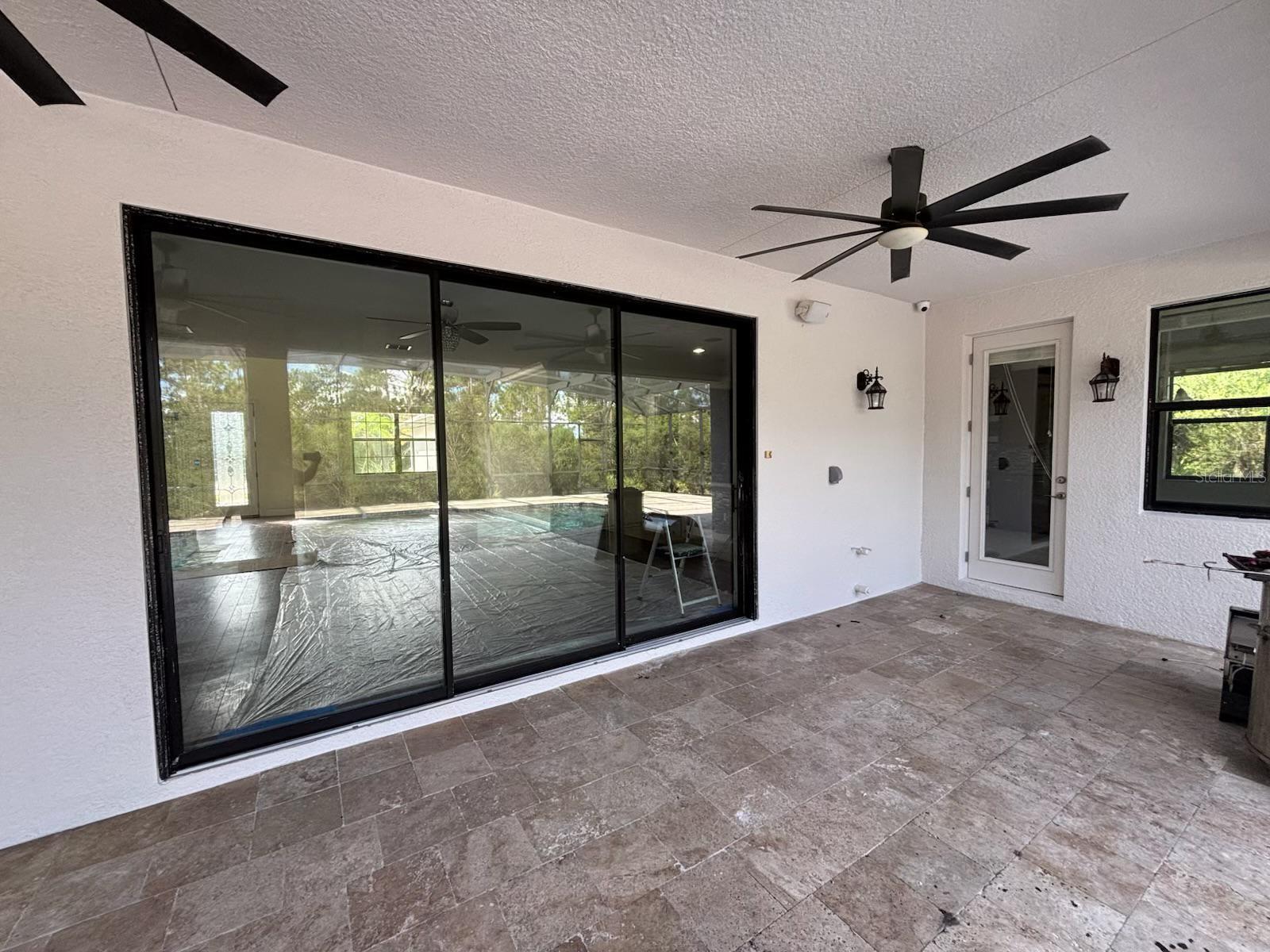 14333 Bella Ln Property Photo 8