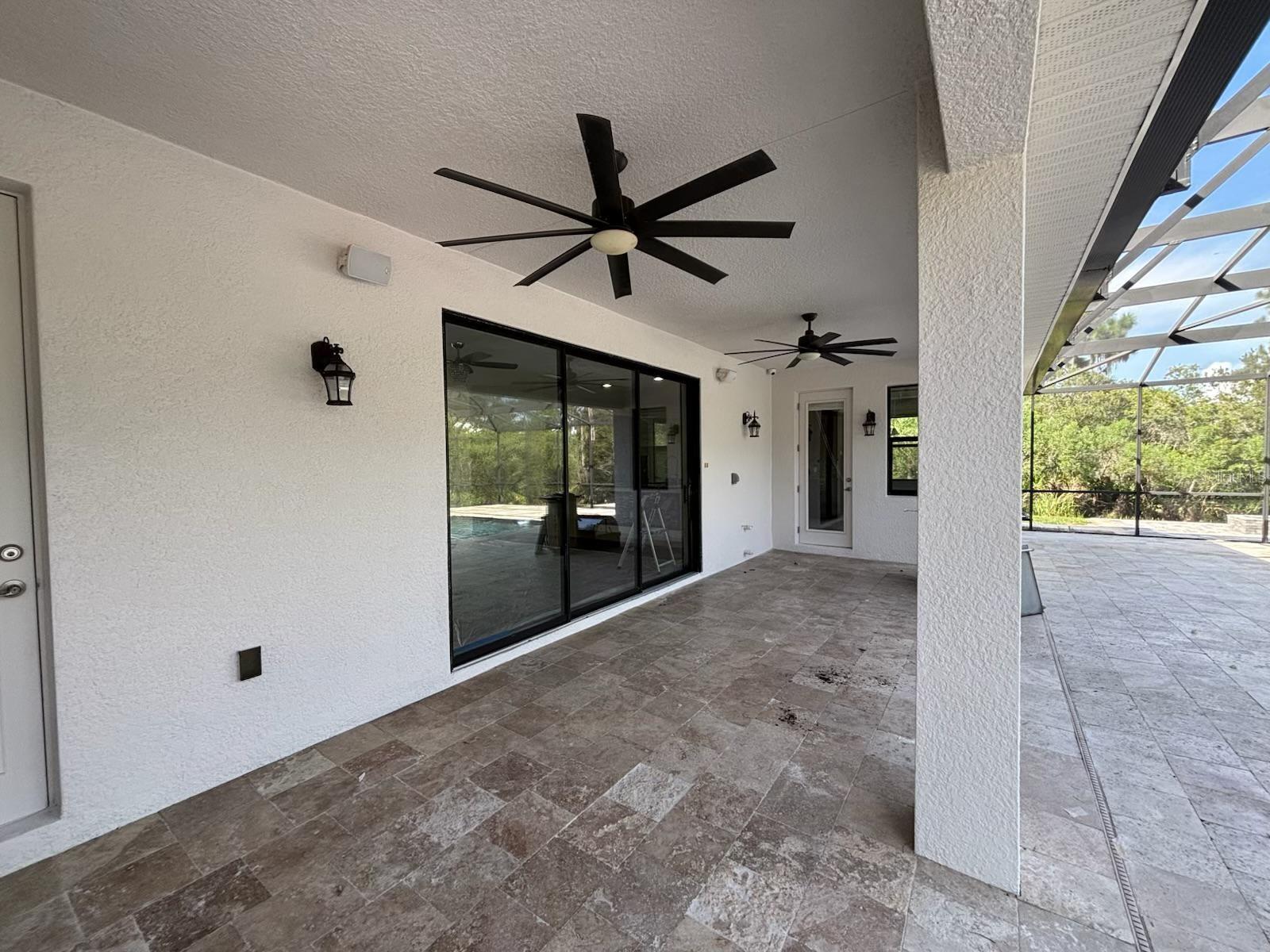 14333 Bella Ln Property Photo 9