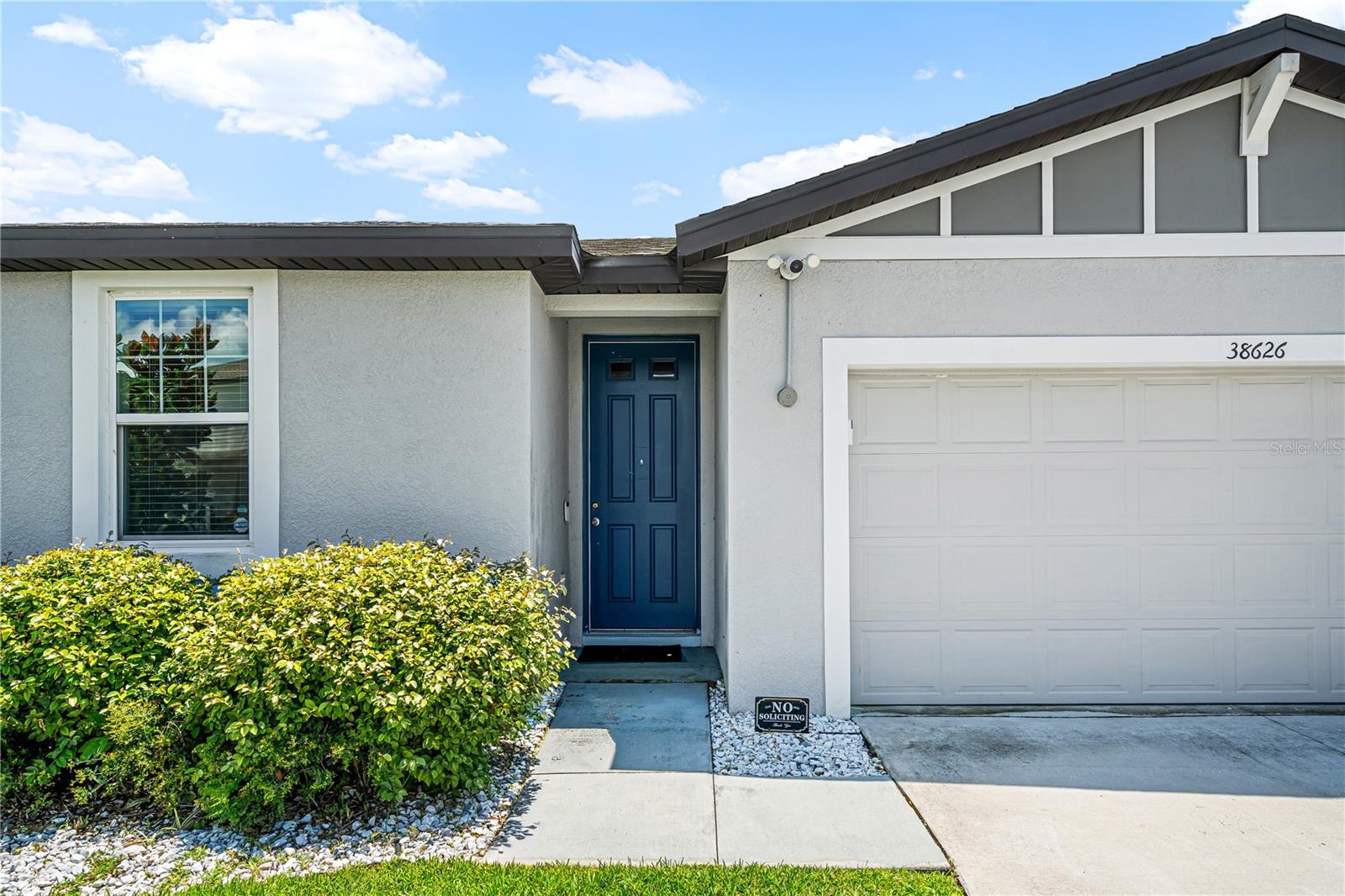 38626 Finn Clover Ln Property Photo 4