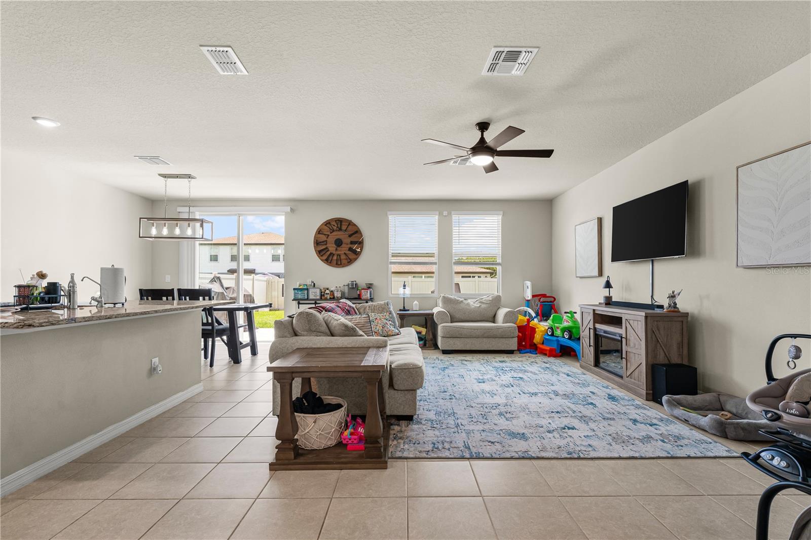 38626 Finn Clover Ln Property Photo 11