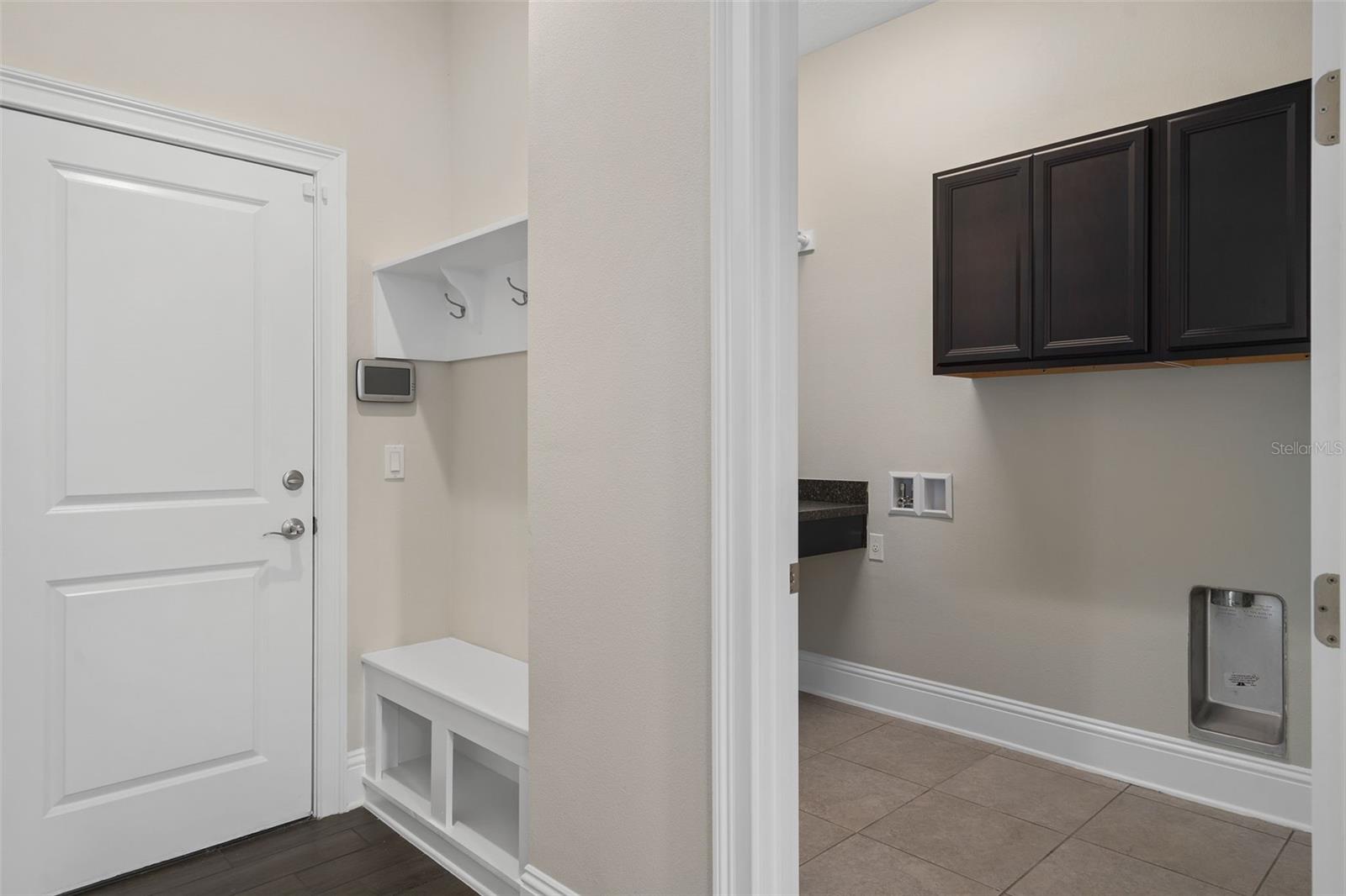9462 Becker Ct Property Photo 23