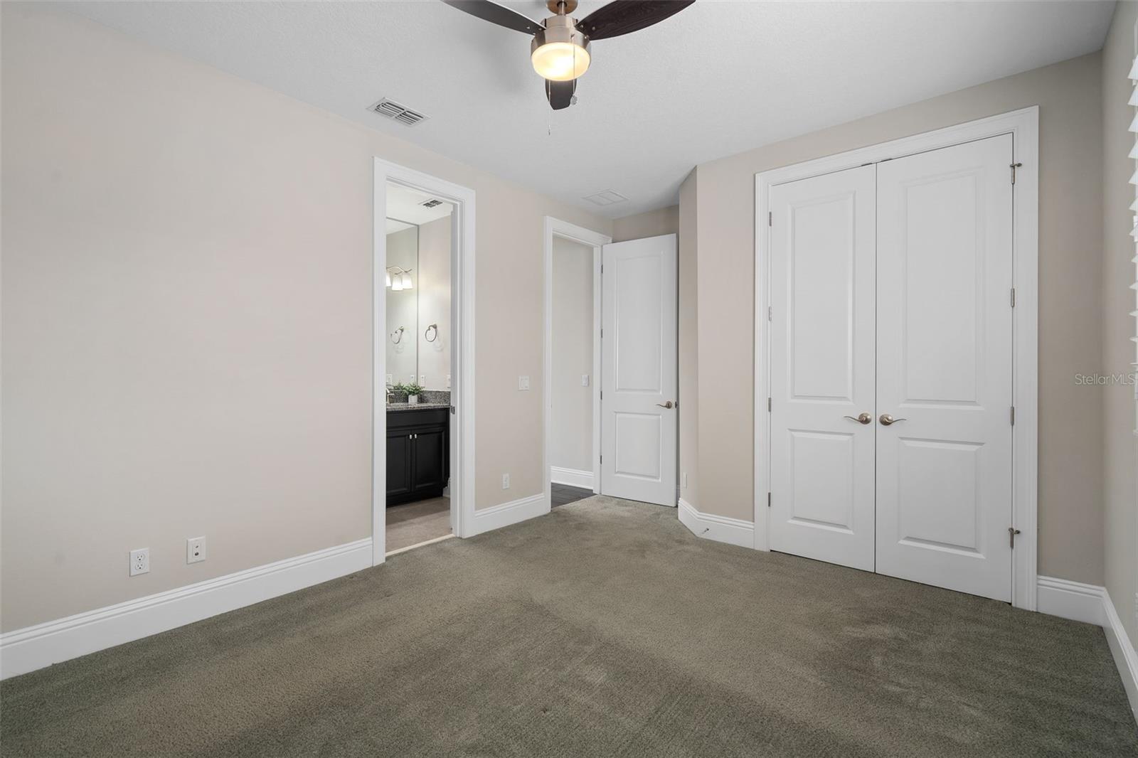 9462 Becker Ct Property Photo 40