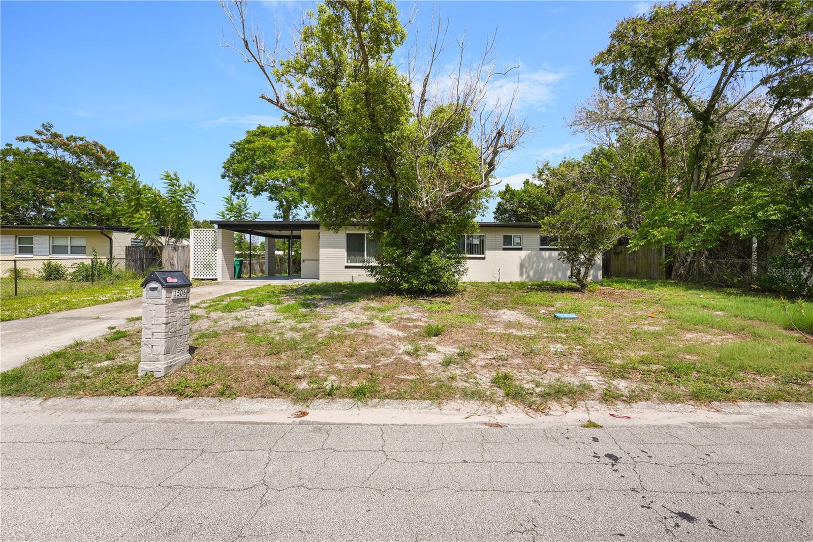 1506 Harvard Dr Property Photo 2