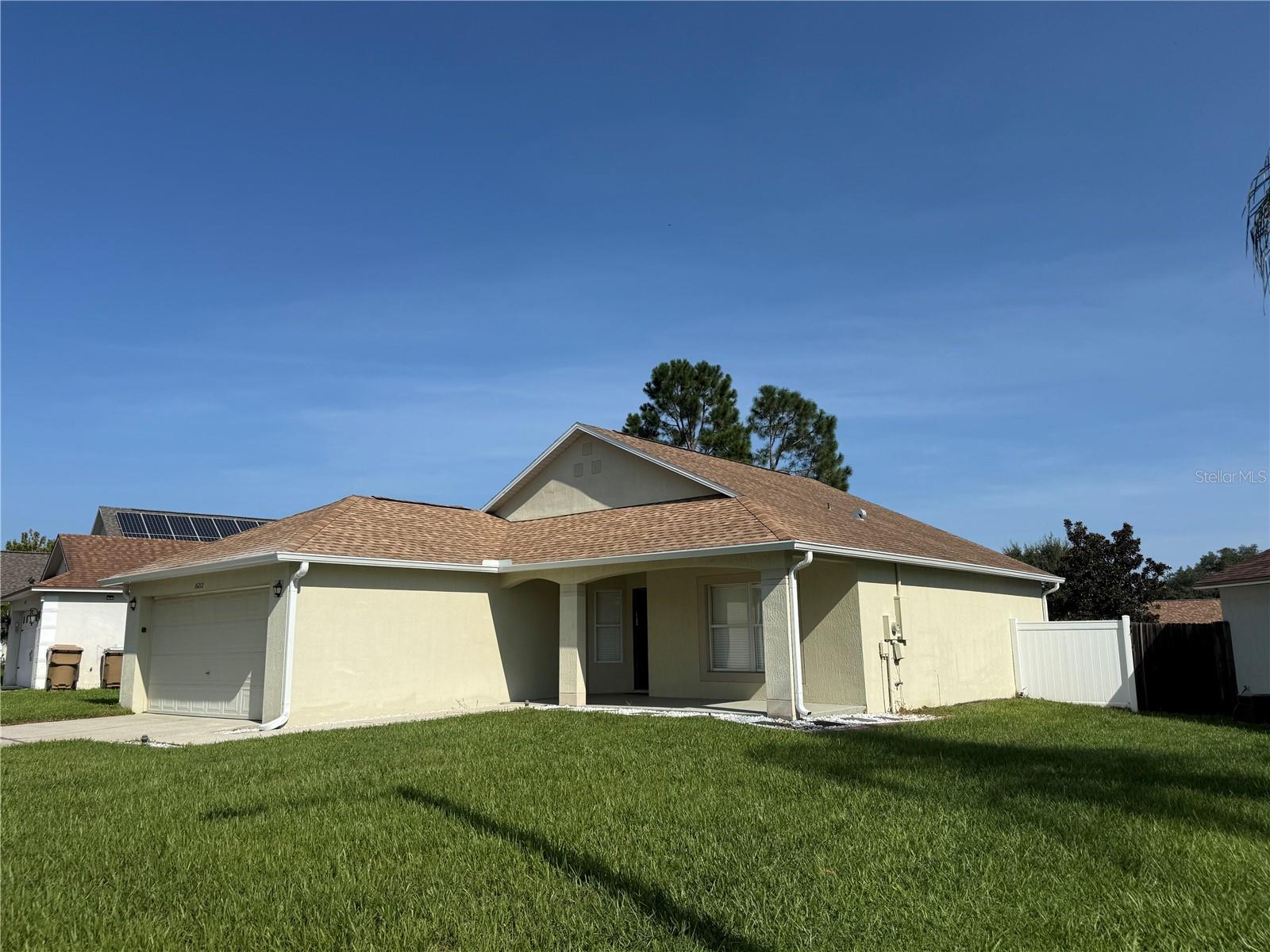 16212 Coopers Hawk Ave Property Photo 2