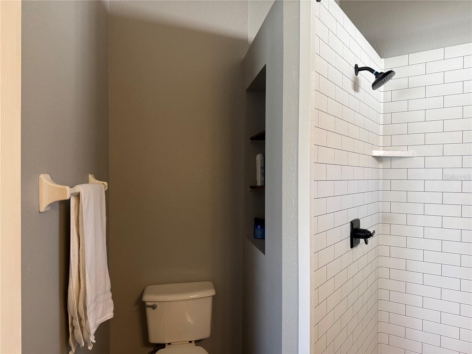 16212 Coopers Hawk Ave Property Photo 9