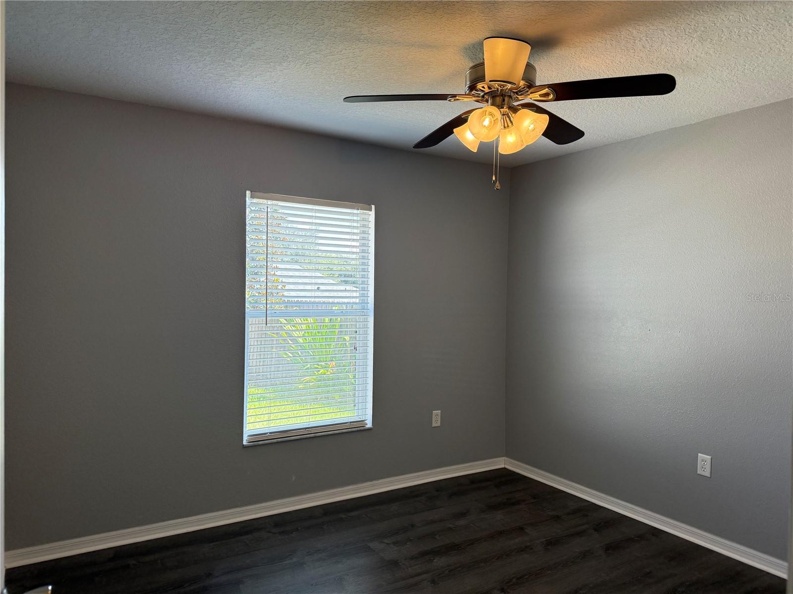 16212 Coopers Hawk Ave Property Photo 10