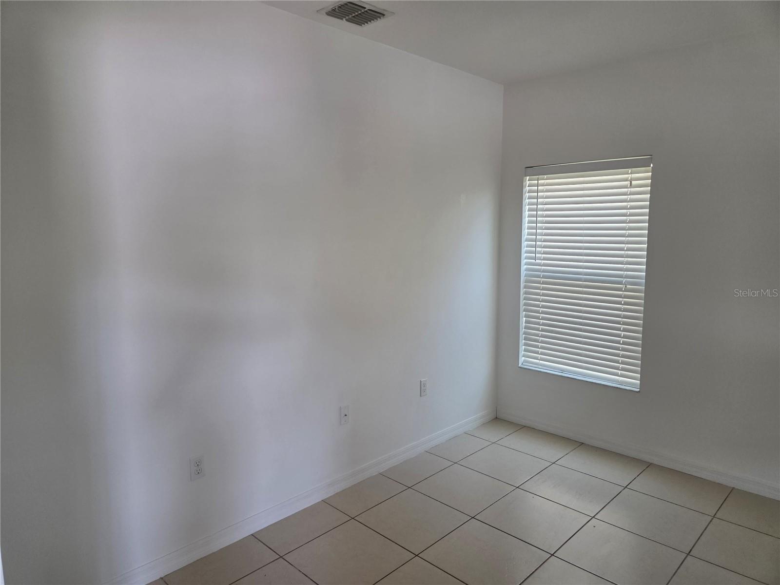 3872 Carrick Bend Dr Property Photo 5