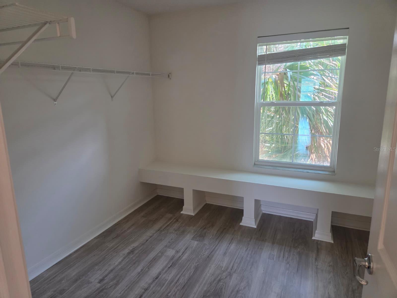 3872 Carrick Bend Dr Property Photo 7