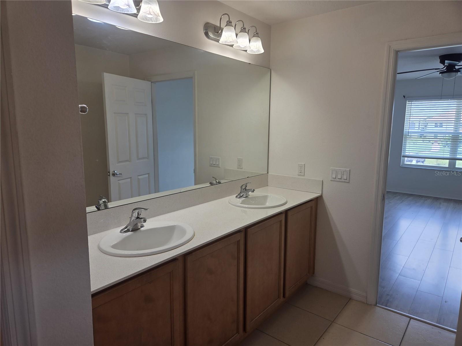 3872 Carrick Bend Dr Property Photo 14