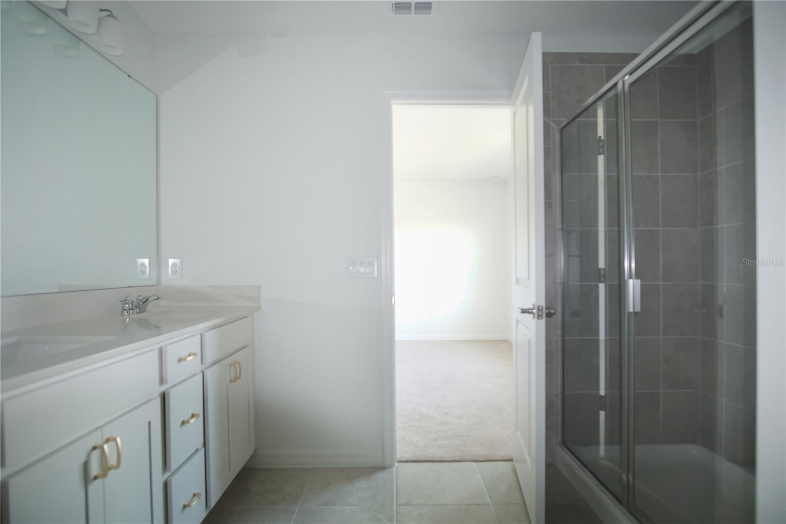 437 Waterford Dr Property Photo 22