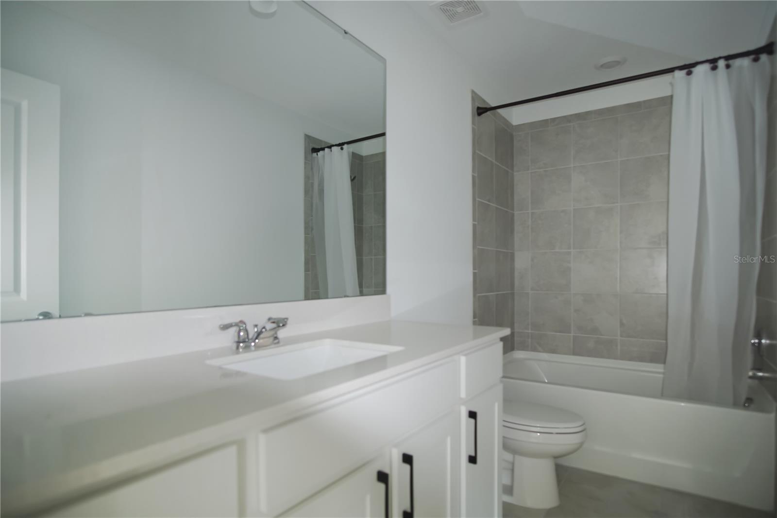 437 Waterford Dr Property Photo 26