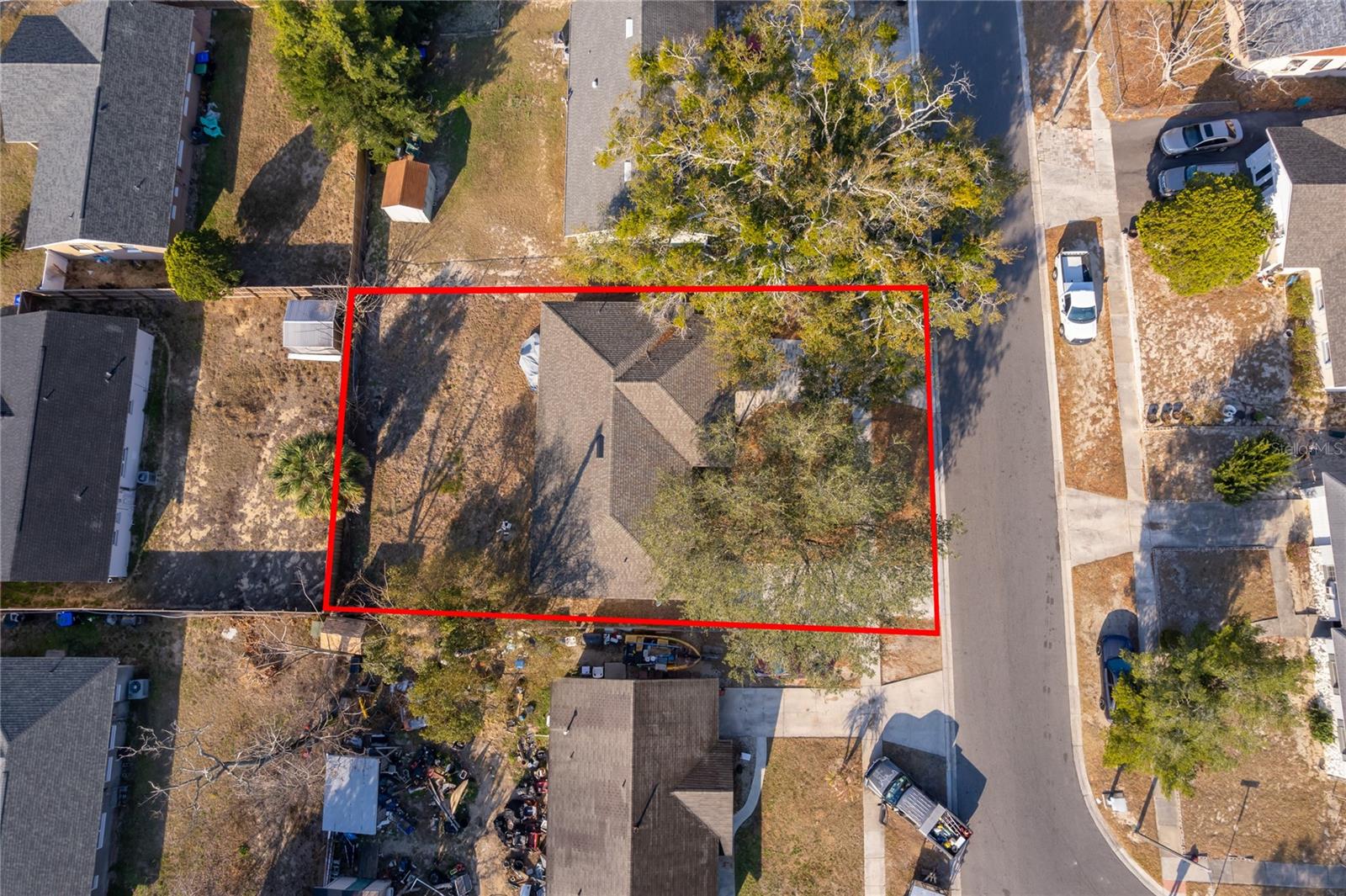 10 E Celeste St Property Photo 5