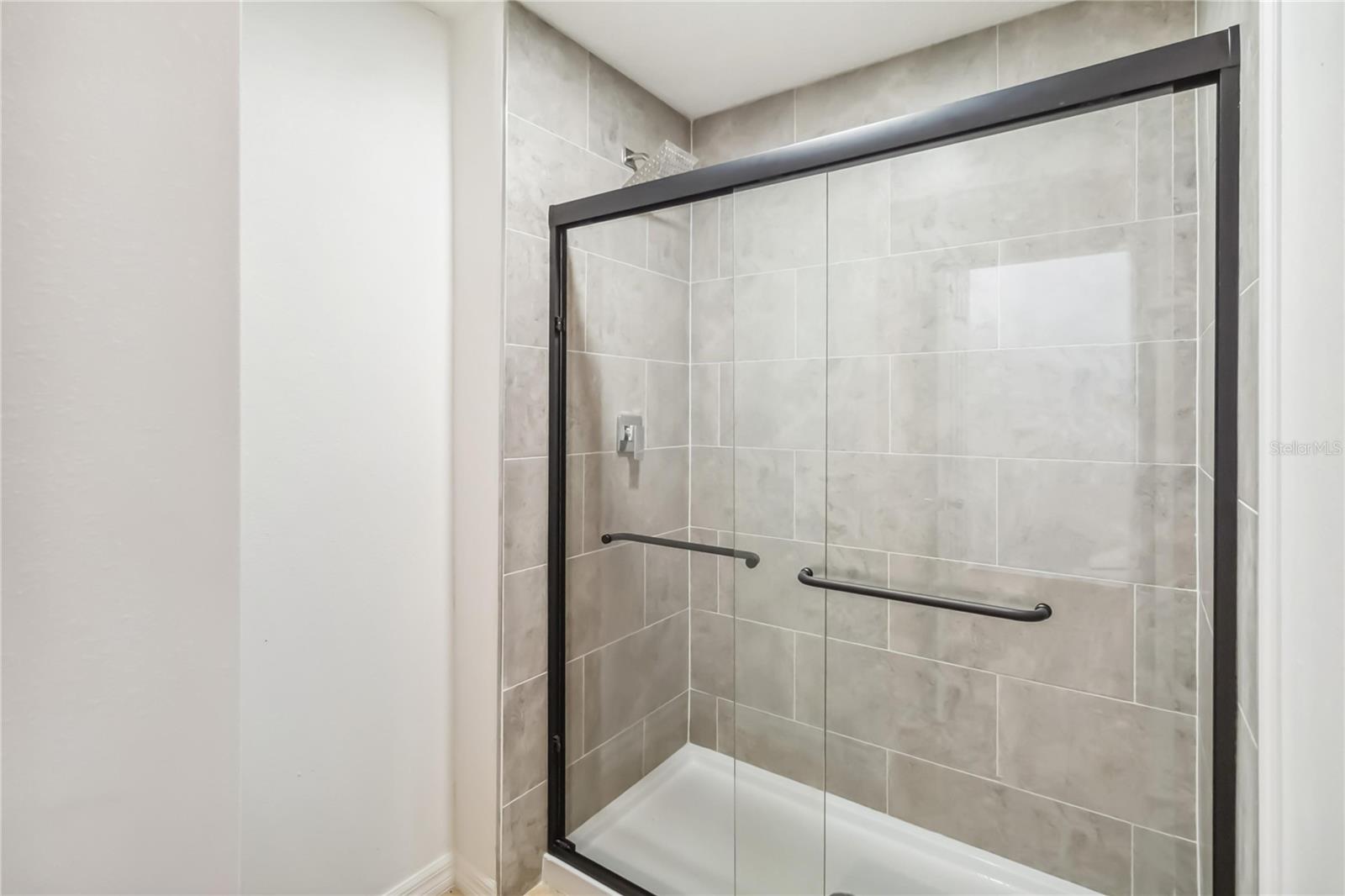 729 Downing Cir Property Photo 10