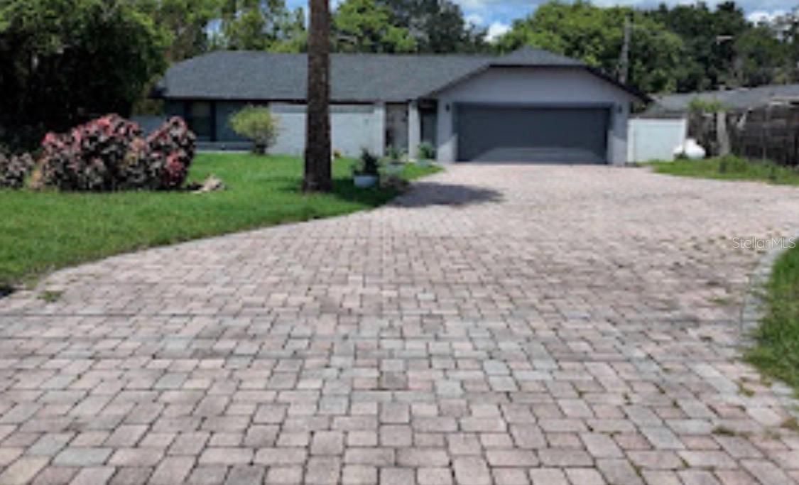 1055 Holden Ave Property Photo 19