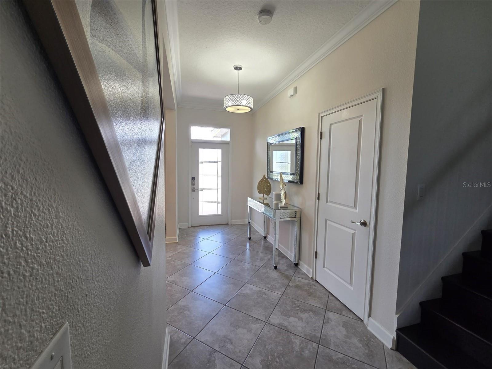 2153 Lake Side Ave Property Photo 5