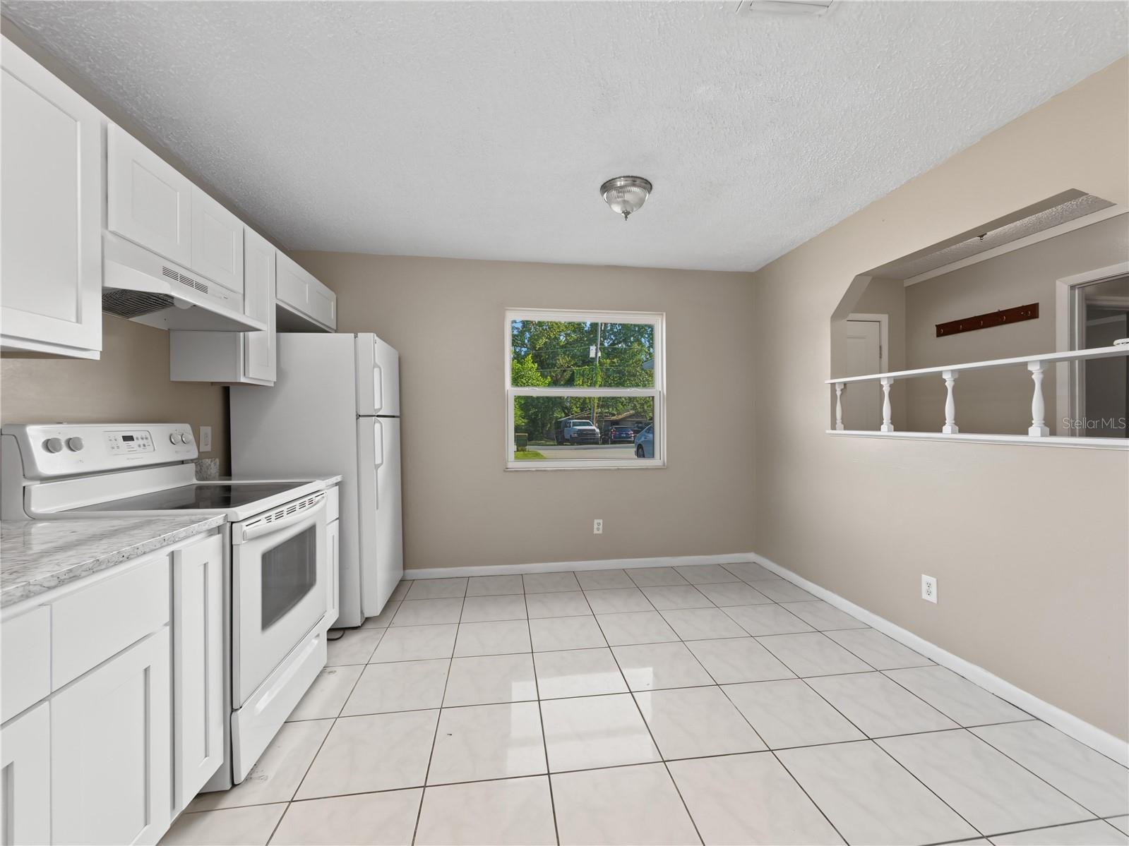 2429 Centennial Blvd Property Photo 11