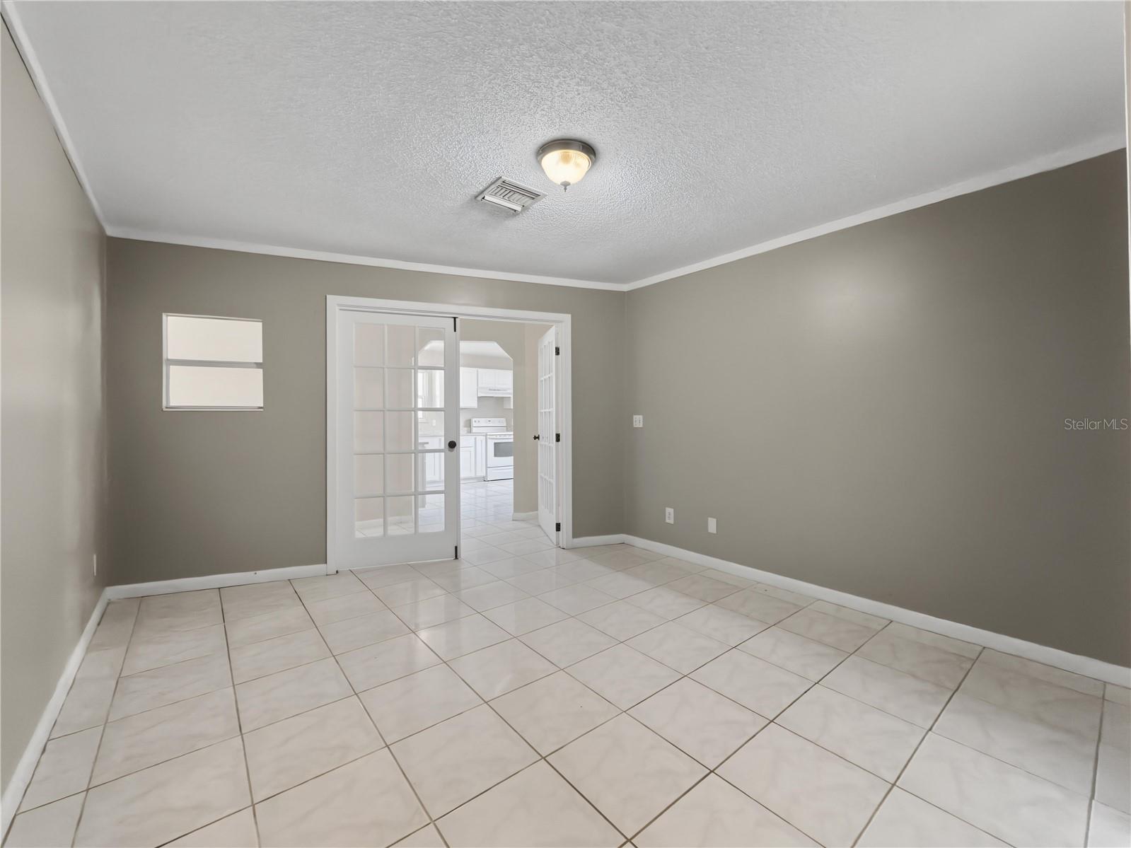 2429 Centennial Blvd Property Photo 15