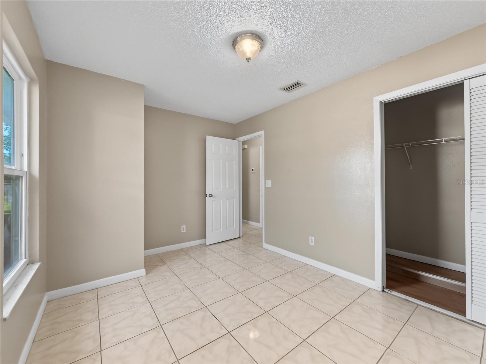 2429 Centennial Blvd Property Photo 24