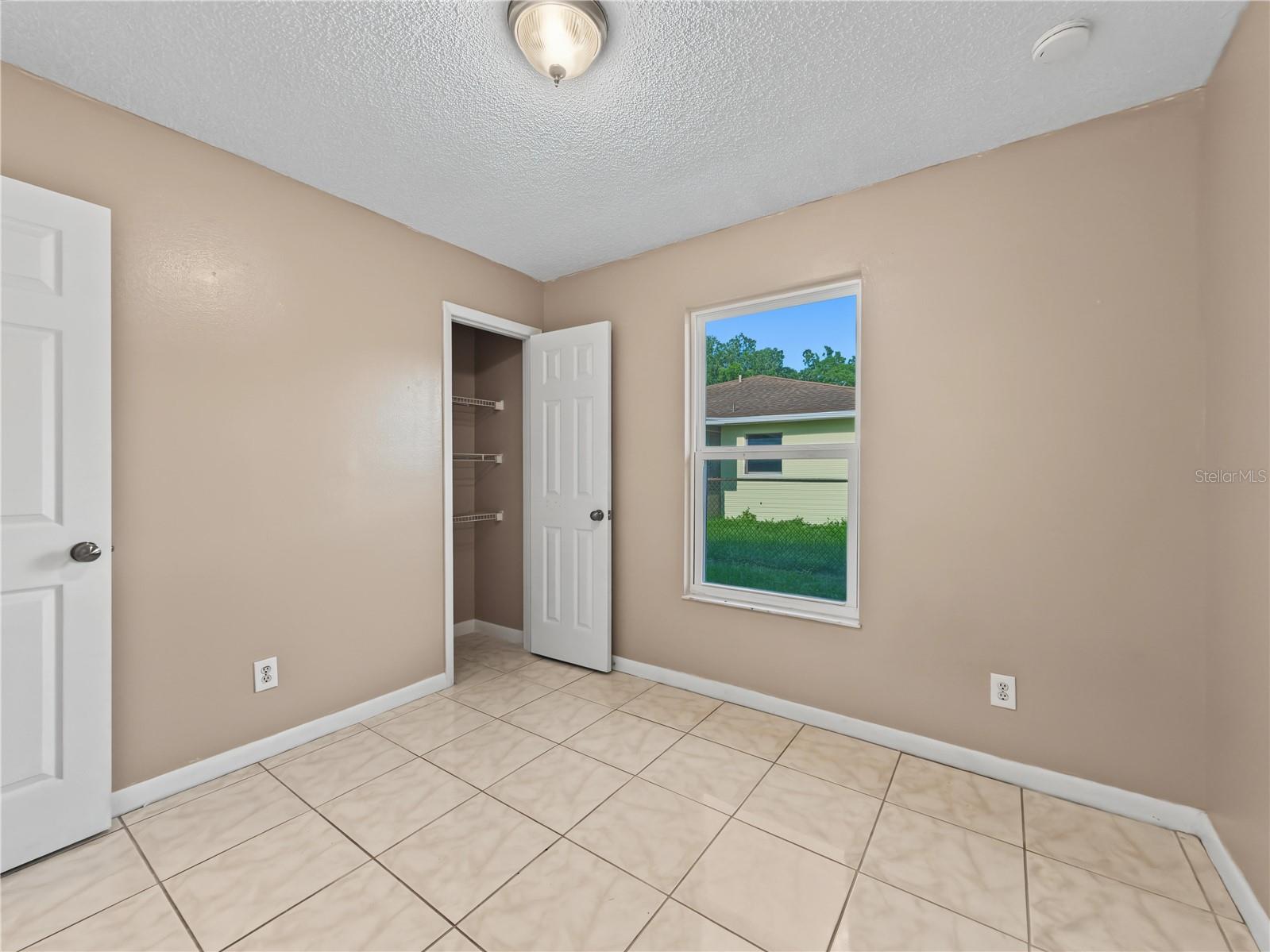 2429 Centennial Blvd Property Photo 27