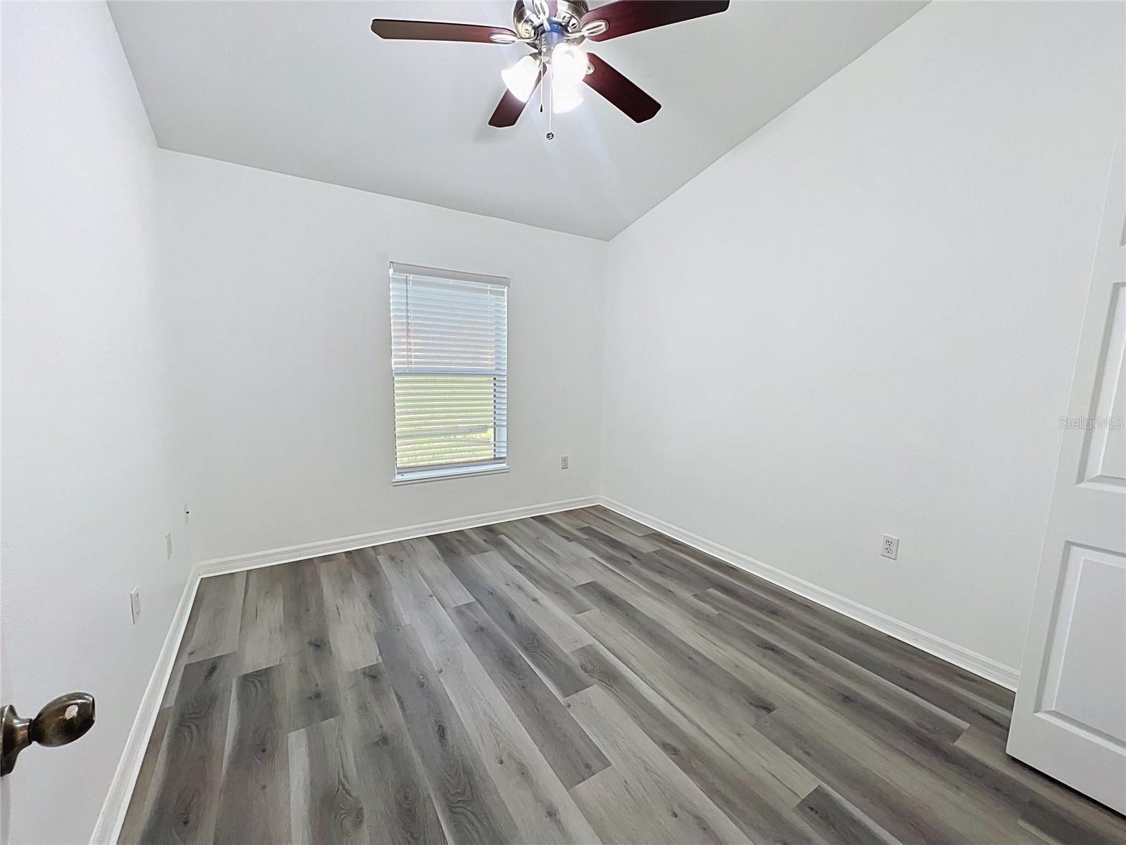 5641 Royal Hills Dr Property Photo 28