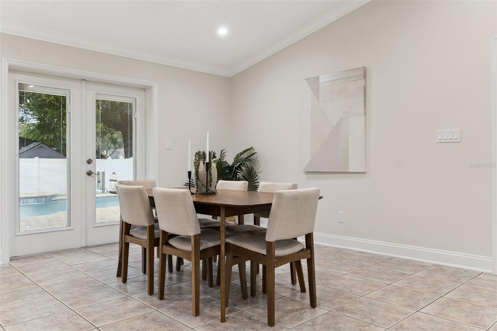 2450 Dresden Trl Property Photo 10