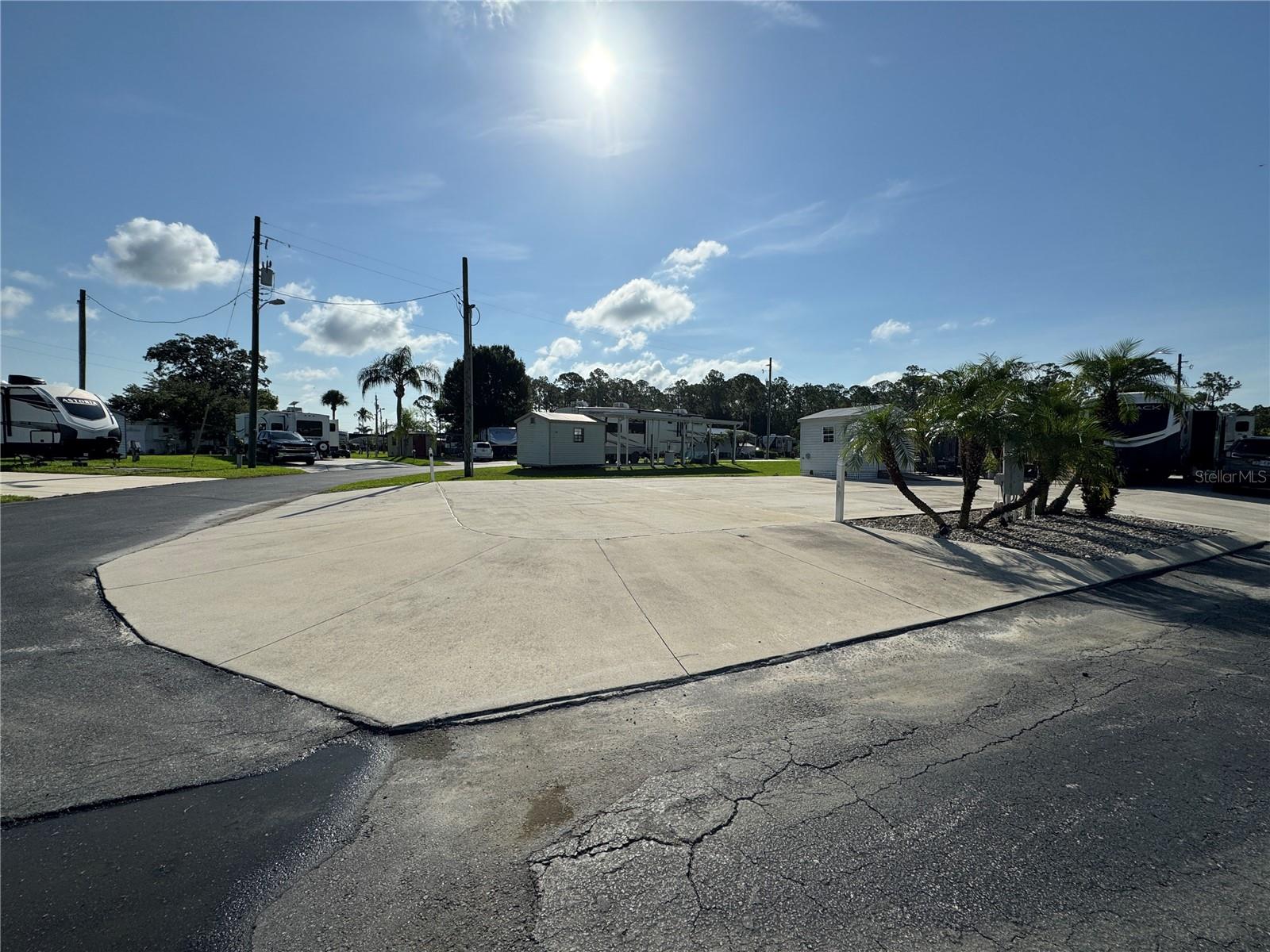 1389 Shipwreck Ln Property Photo 2