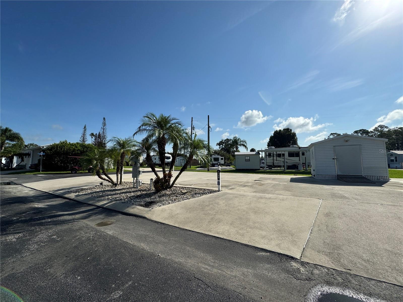 1389 Shipwreck Ln Property Photo 3