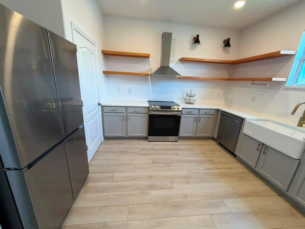 1221 Priory Cir Property Photo 6