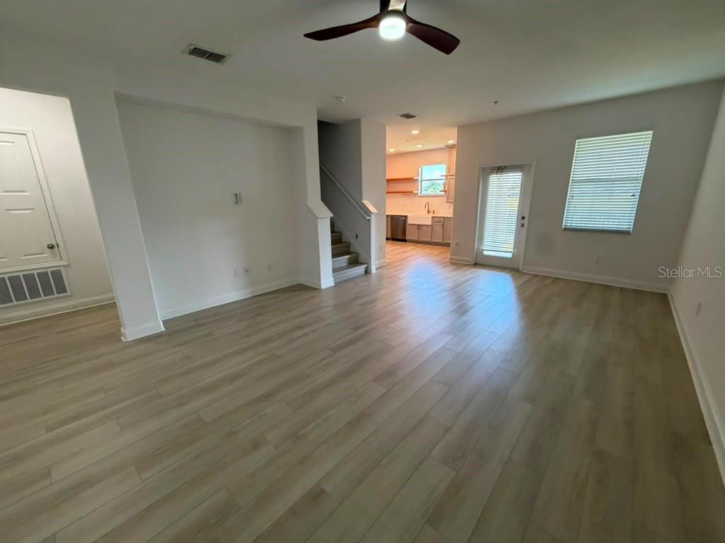 1221 Priory Cir Property Photo 10