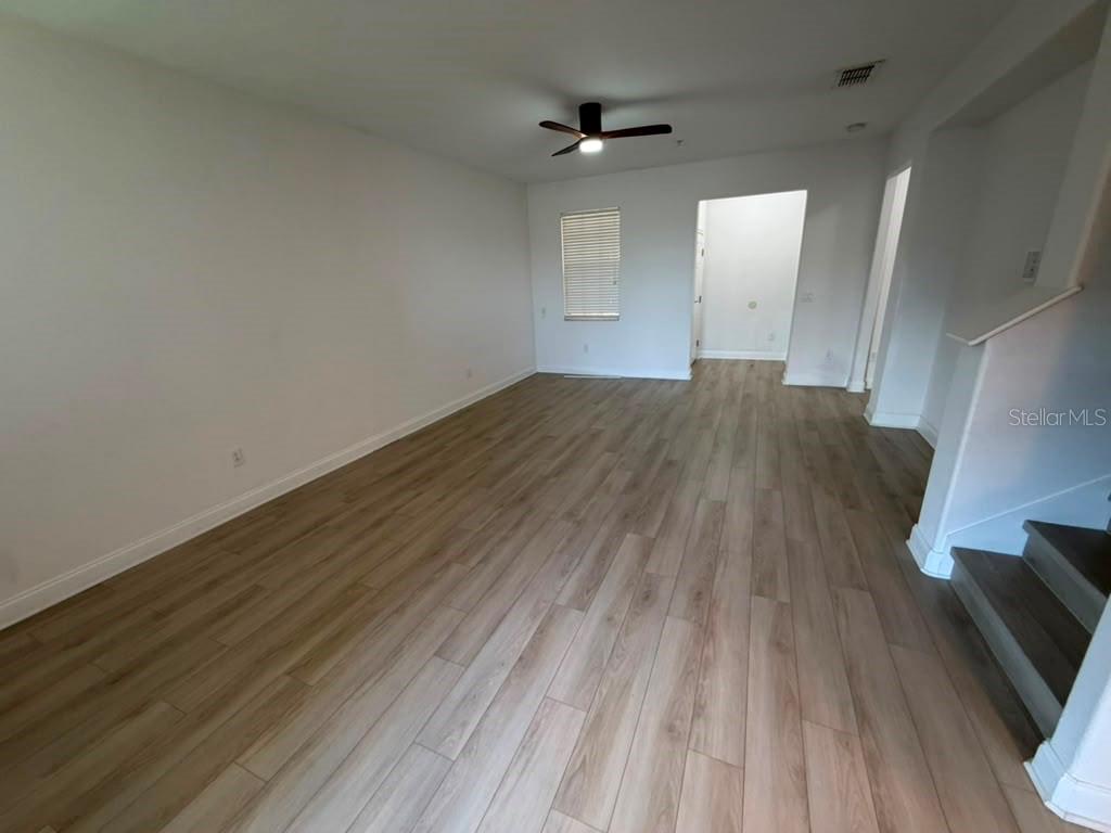 1221 Priory Cir Property Photo 21