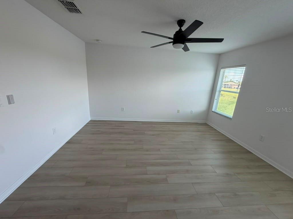 1221 Priory Cir Property Photo 30
