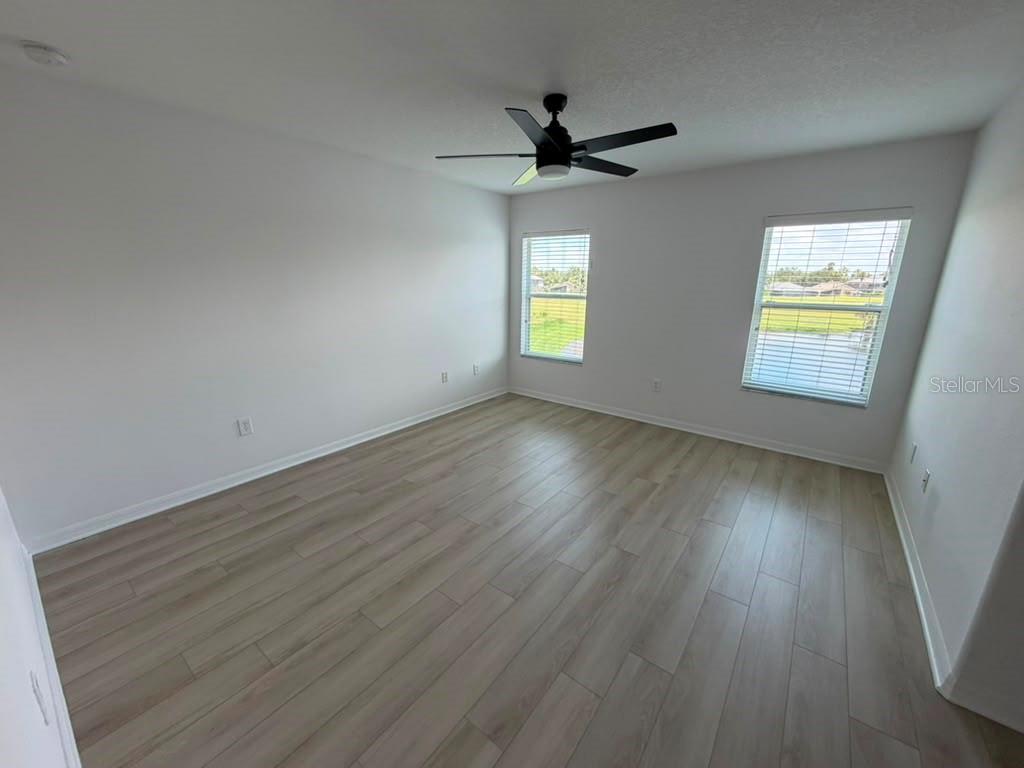 1221 Priory Cir Property Photo 33