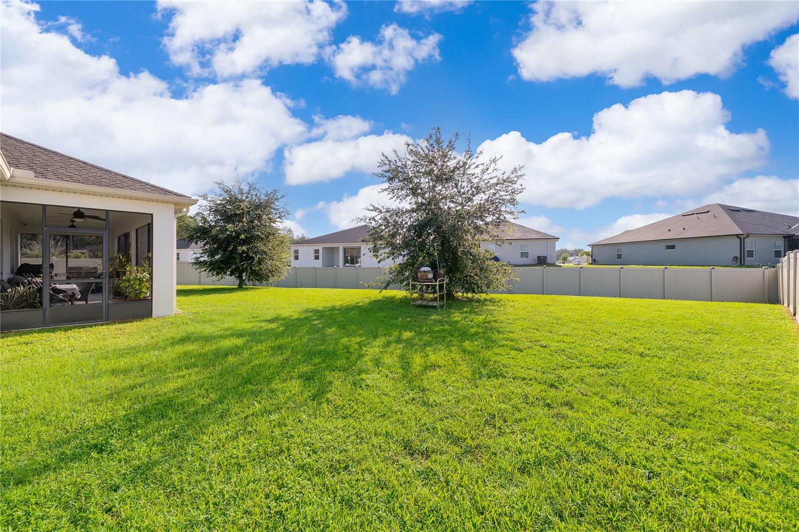 1787 Chatsworth Cir Property Photo 4