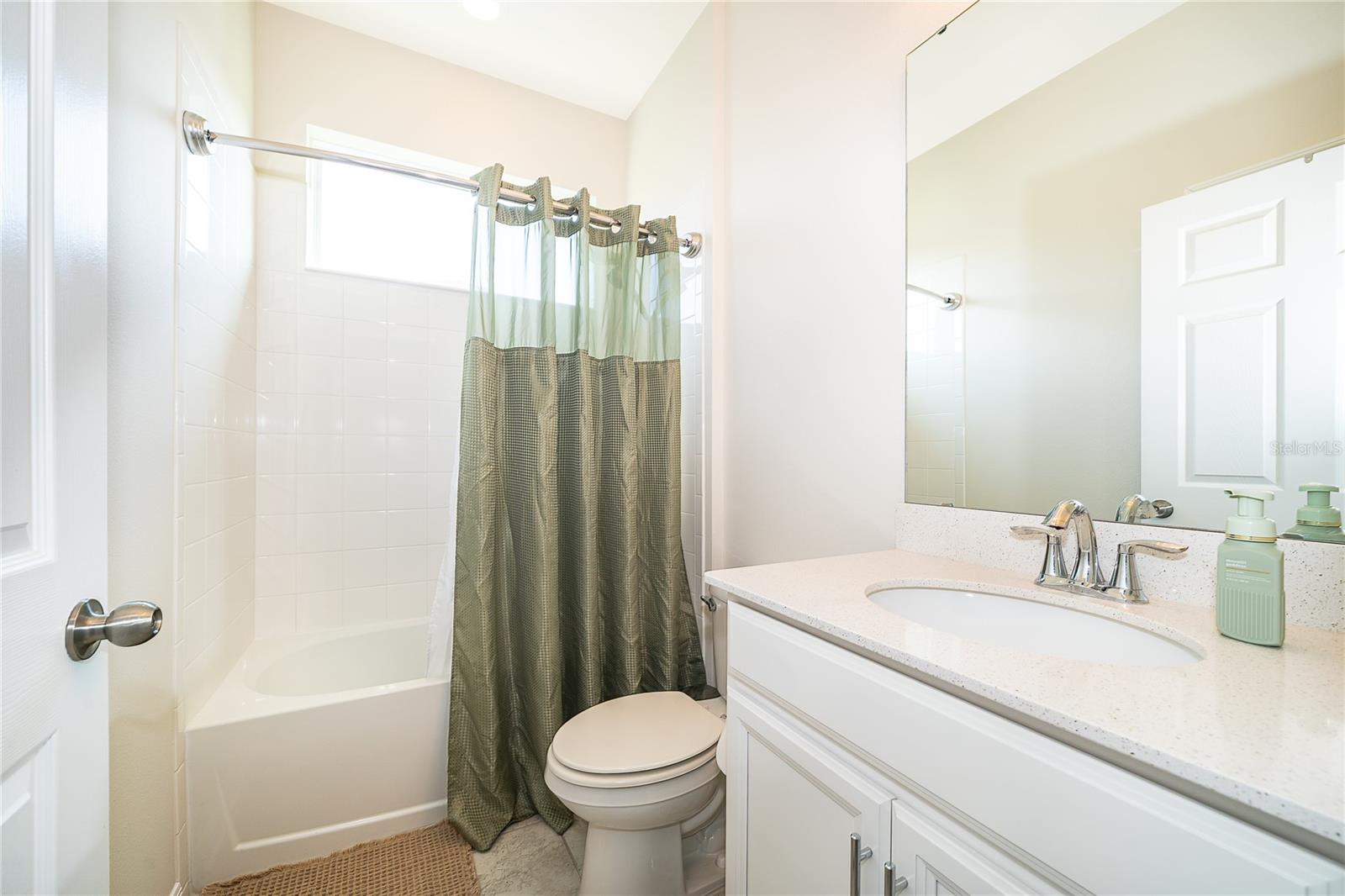 1787 Chatsworth Cir Property Photo 9
