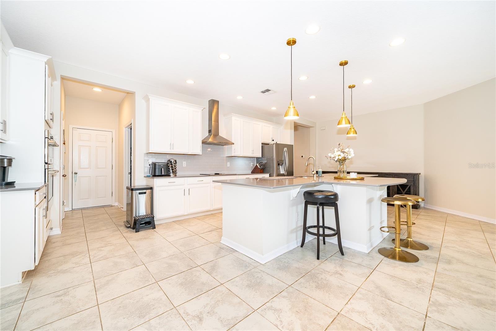 1787 Chatsworth Cir Property Photo 16