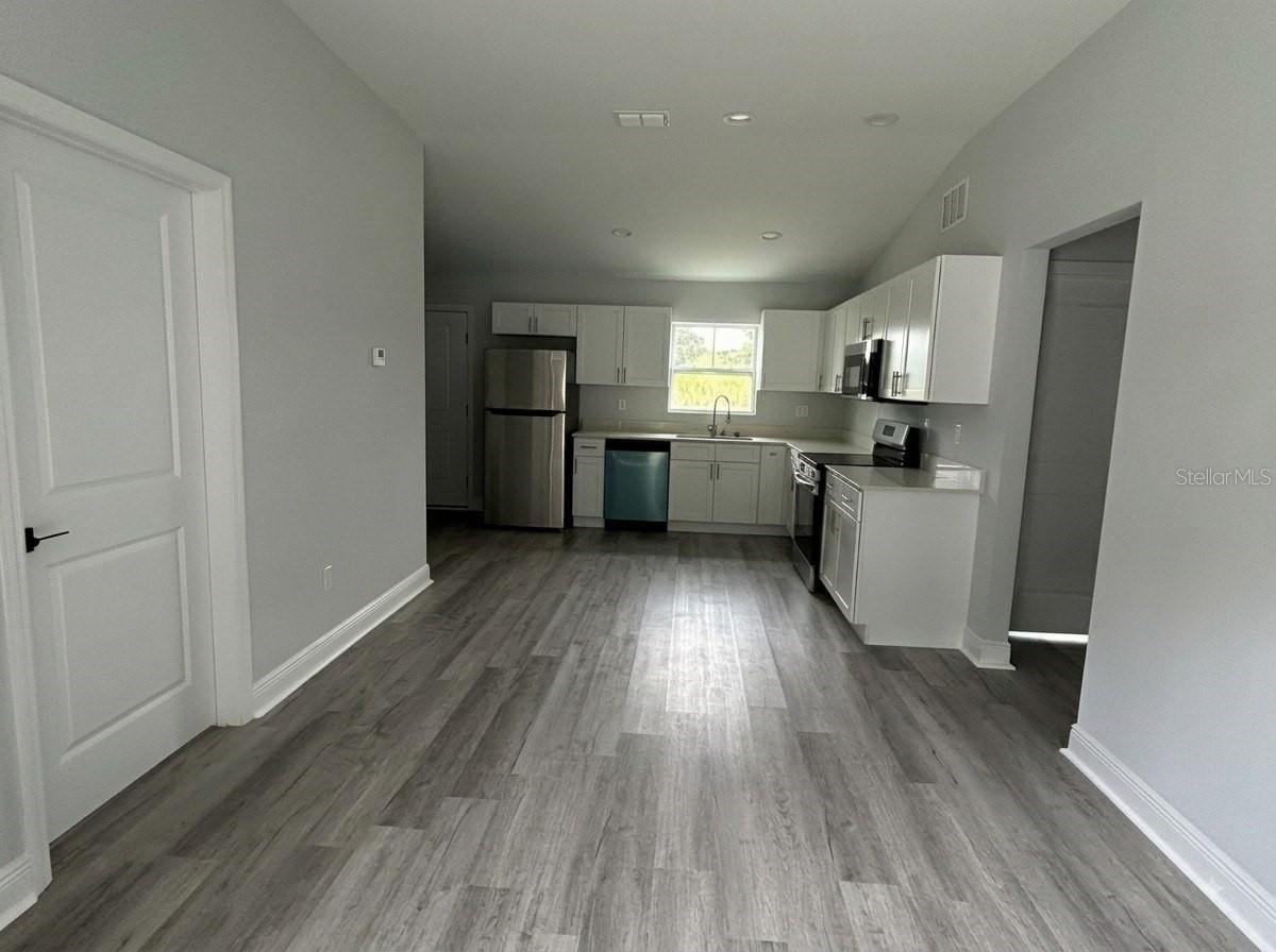 223 Oak Lane Trak Property Photo 2