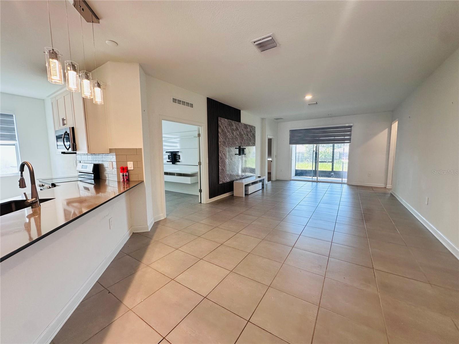 4634 Wandsworth Way Property Photo 12