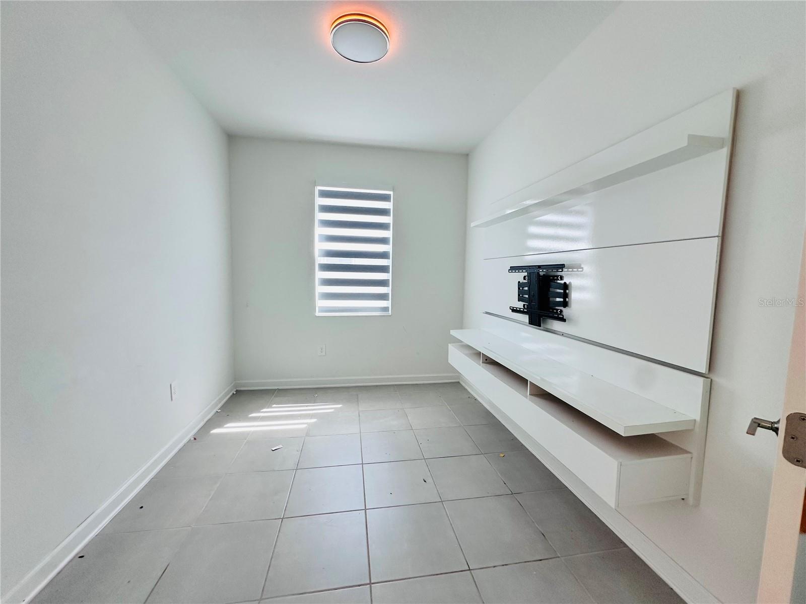 4634 Wandsworth Way Property Photo 13