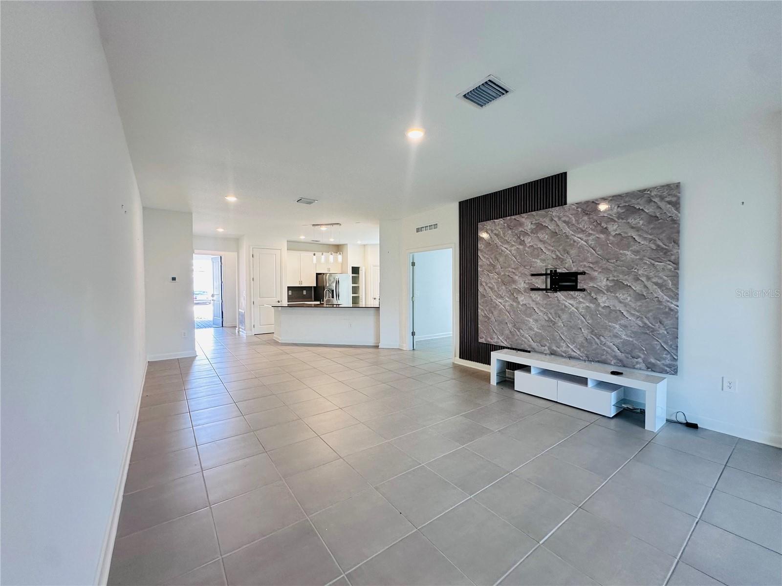 4634 Wandsworth Way Property Photo 15