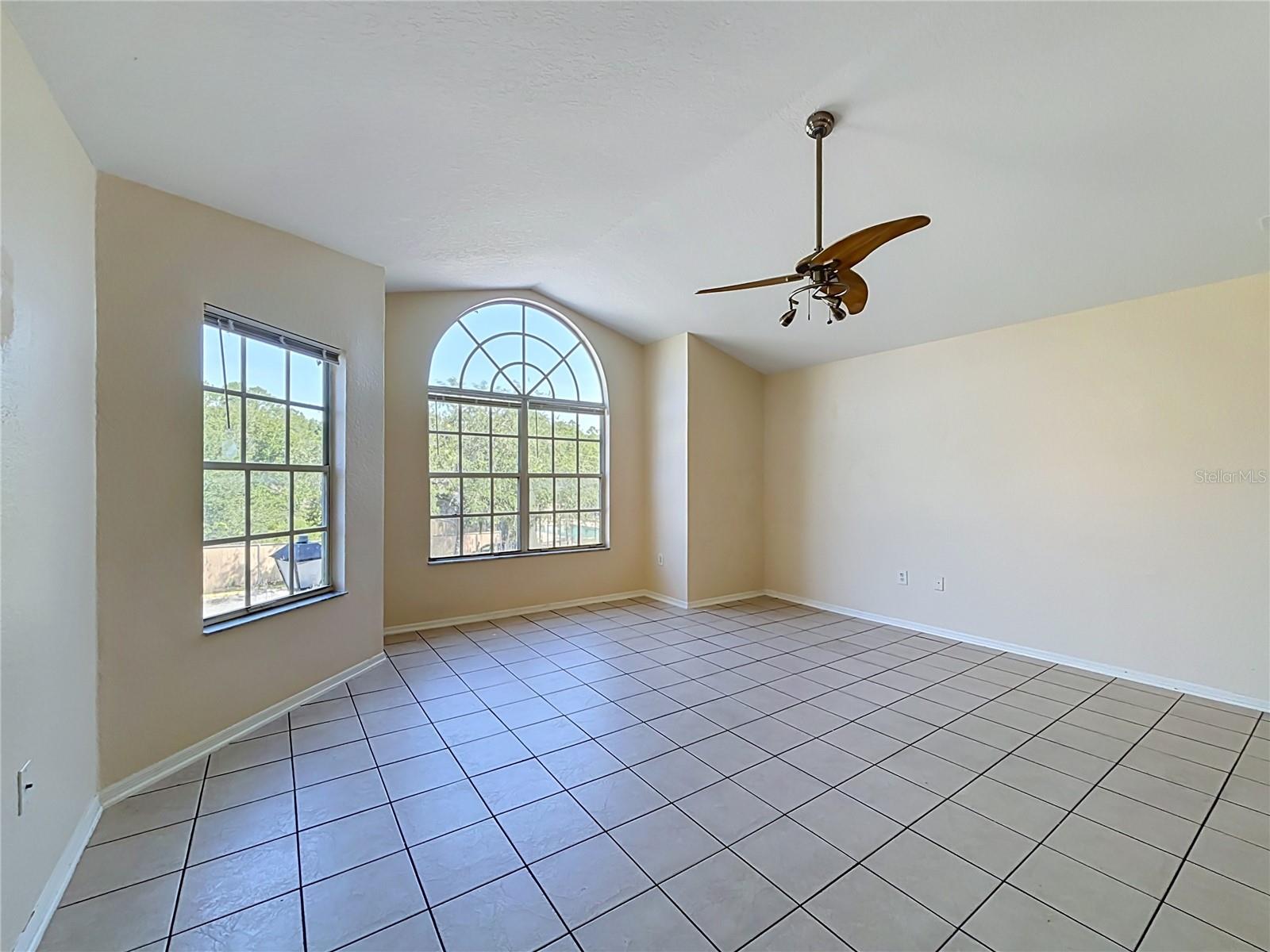 2332 Prime Cir #b Property Photo 5