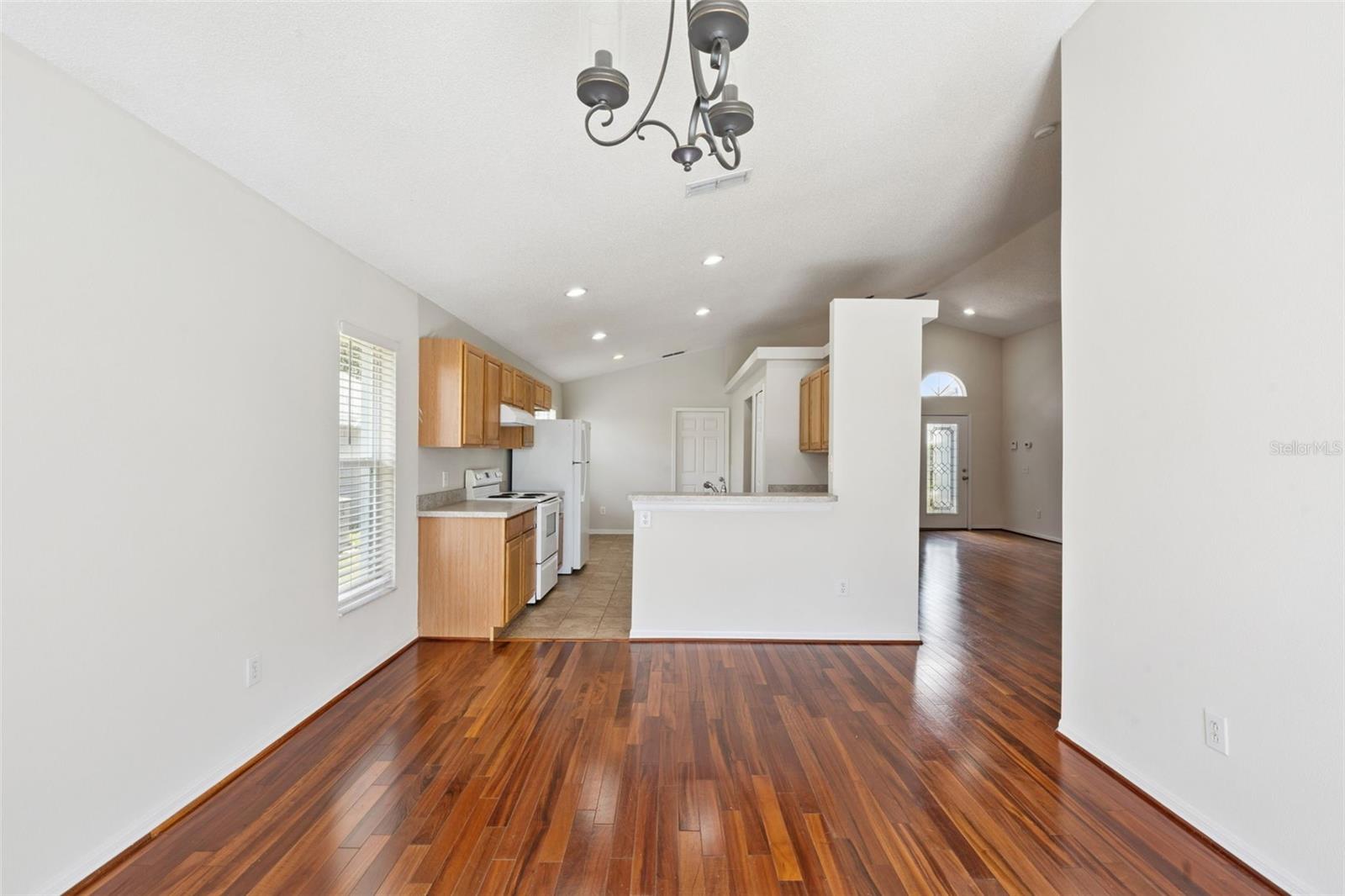 617 Reston Pl Property Photo 14