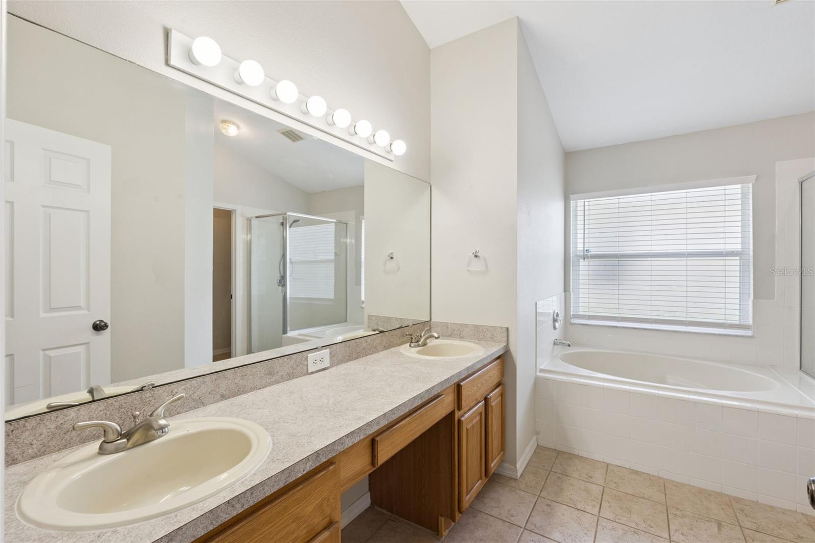 617 Reston Pl Property Photo 20