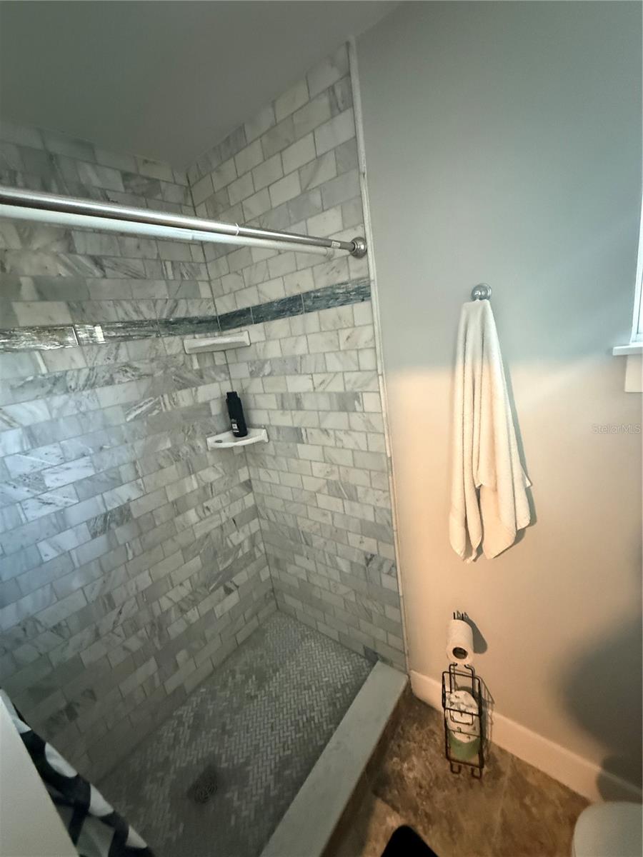1018 Missouri Ave Property Photo 16