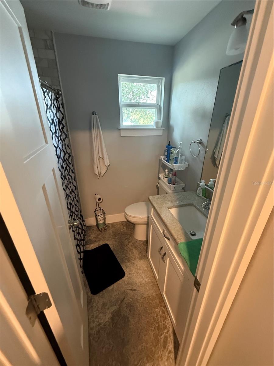 1018 Missouri Ave Property Photo 18