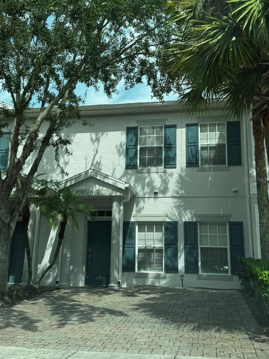 2432 CARAVELLE CIR Property Photo 1